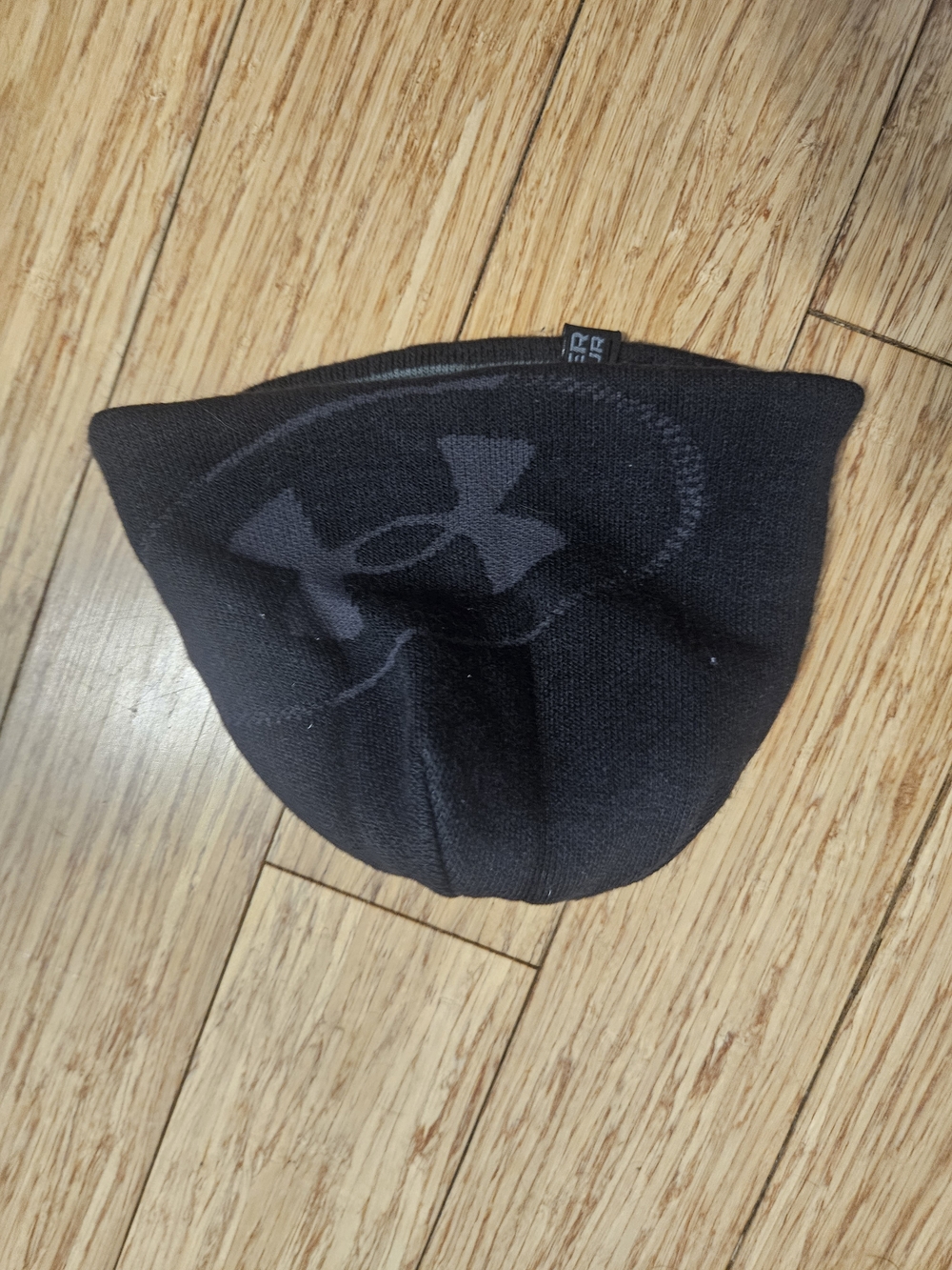 Under Armour Winter Skull Cap Barely Worn